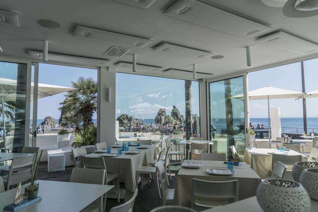 Sicilia S Residence Hotel - Aci Catena Ресторант снимка